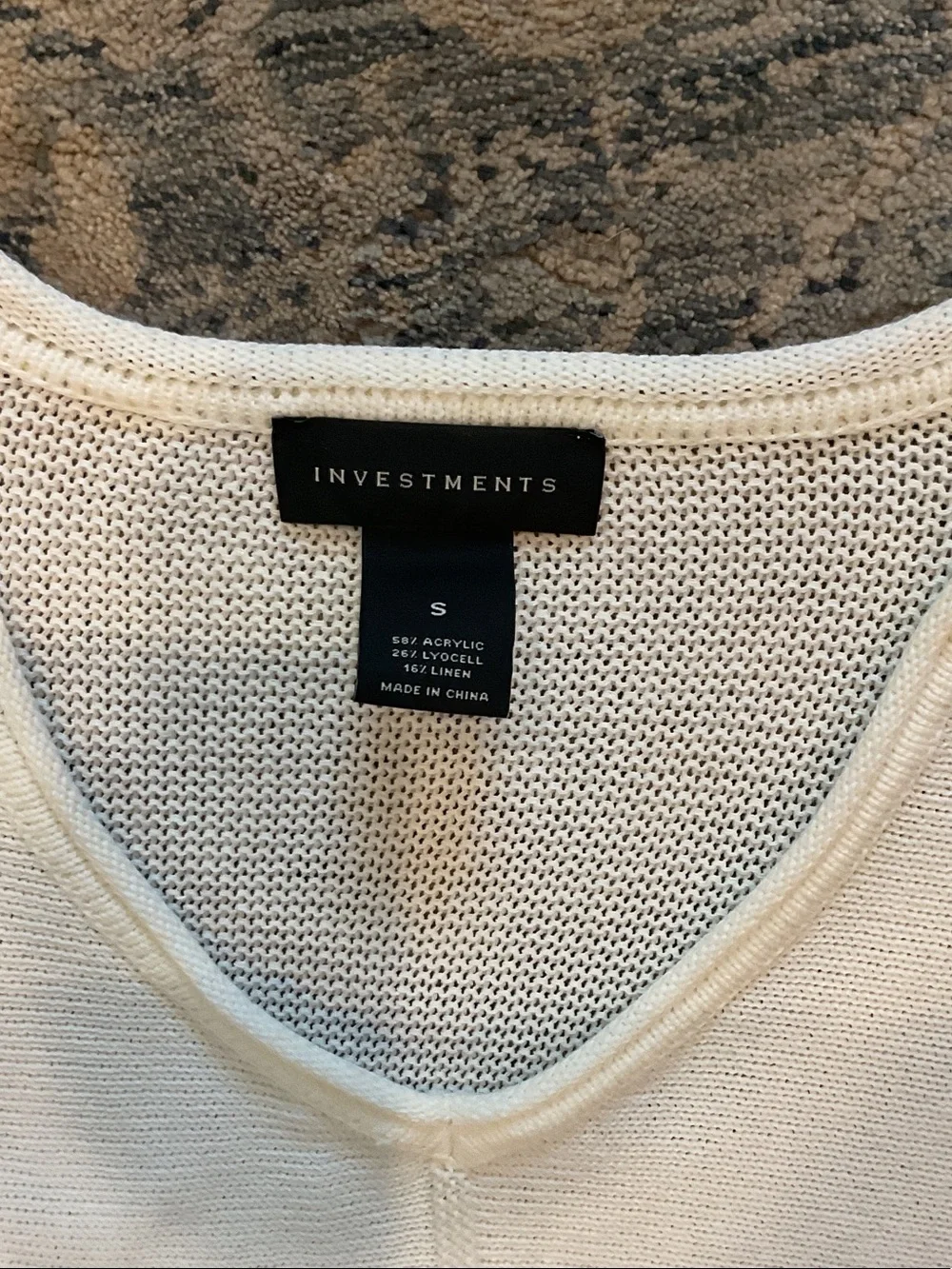 Investments Women's V-Neck Ribbed textured Cream Sweater NWOT small cottagecore